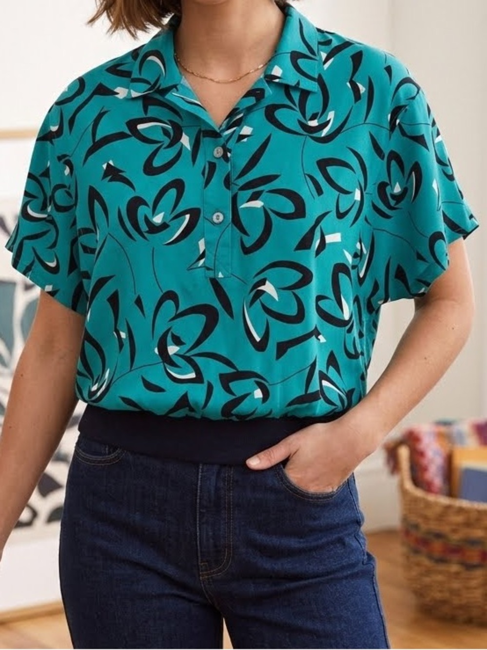 Shapely Blouse vintage Teal Turquoise Black Abstract Floral small 80s 90s retro